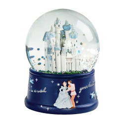 Cinderella Castle Snow...
